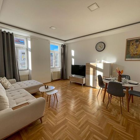 Schoene Eigentumswohnung Im 10 Bezirk Viena Exterior foto